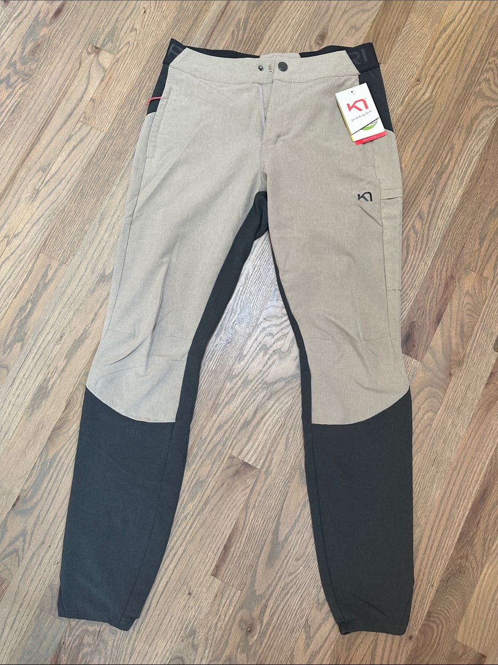 NWT Kari Traa Sanne Trail Pants Outdoor Cargo Light Grey UPF 40+ Pants Size S